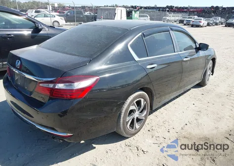 2017 Honda Accord Lx z USA, uszkodzony, nr VIN 1HGCR2F3XHA193703